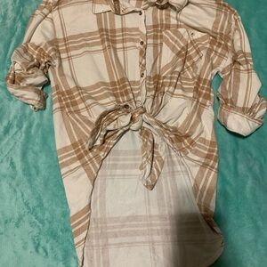 Eden & Olivia Cream and Brown Plaid Button Down Shirt